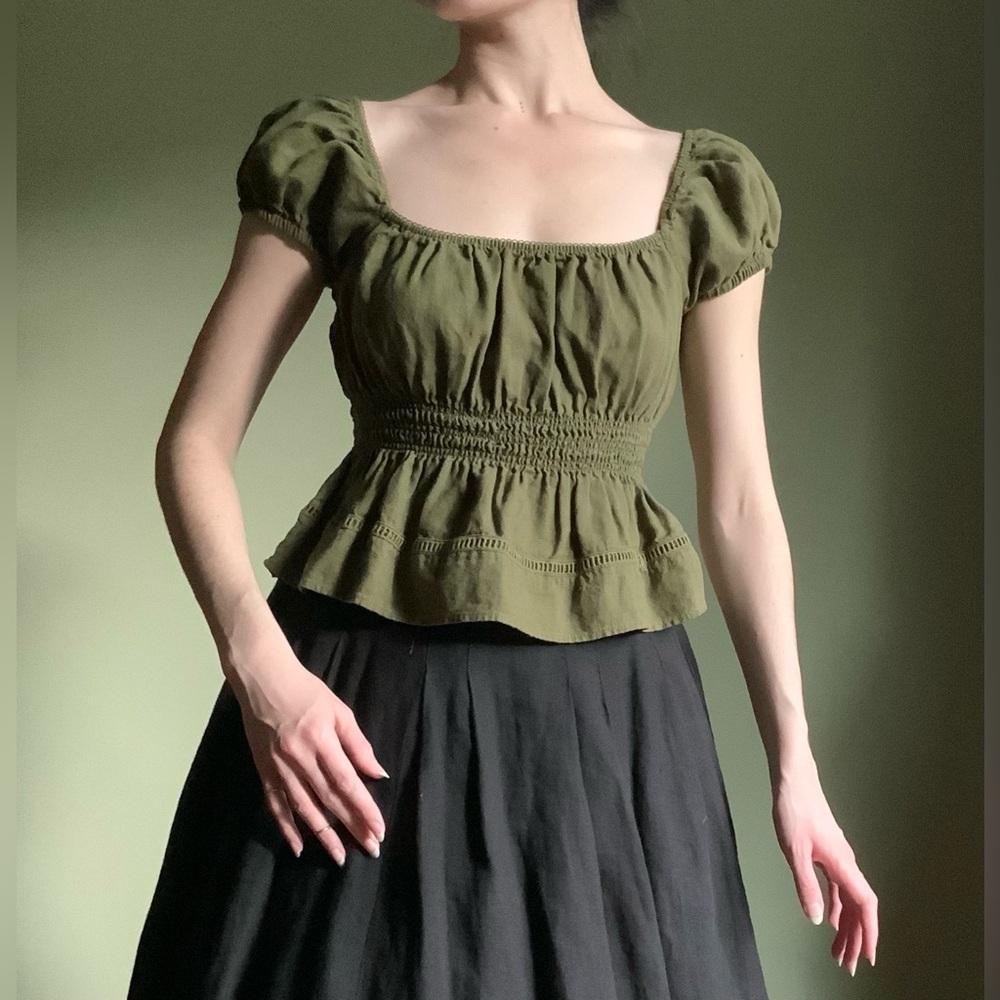 Olive Linen Milkmaid Top, Peasant Style Top with Puff Sleeves, Rustic Tavern - Picture 3 of 7
